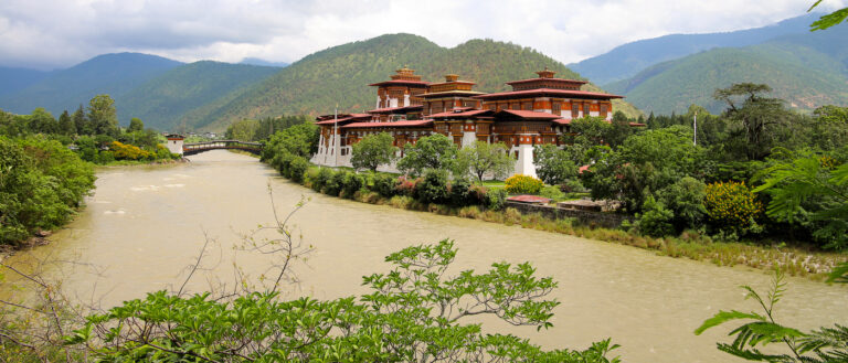 New Bhutan Travel Guide
